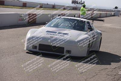 media/Oct-25-2025-CalClub SCCA (Sat) [[34c778dfbe]]/Around the Pits/